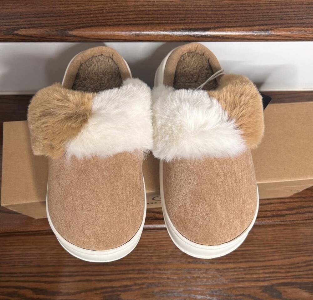 Women’s Slippers Fuzzy-Soloever NEW  US 7.5-8.5, EU 38-39